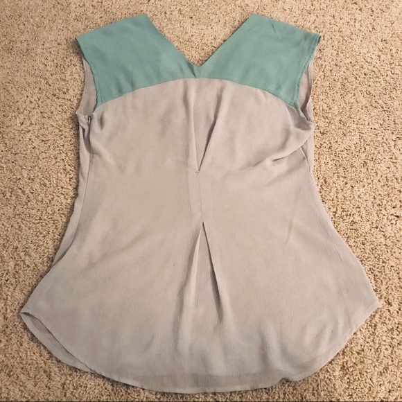 Geometric Embroidered Top - Picture 8 of 8